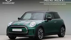 Gebruikt 2022 Mini Cooper Classic Hatchback | € 24.750 (Eerlijke prijs)