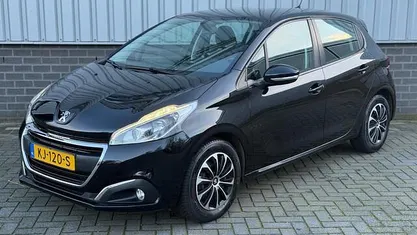 Occasion 2016 Peugeot 208 Hatchback | € 5.749 (Eerlijke prijs)