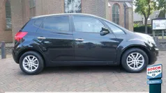 Gebruikt 2015 Kia Venga 2 Hatchback | € 10.950 (Eerlijke prijs)