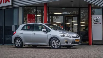 Grijs Occasion 2014 Toyota Auris Hybrid Hatchback | € 6.895 (Super prijs)