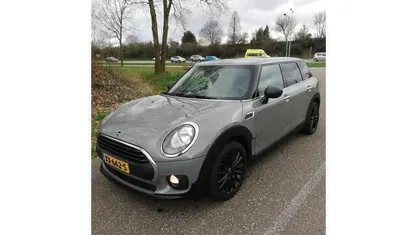 Grijs Gebruikt 2019 Mini One Clubman Business Stationwagen | € 16.250 (Eerlijke prijs)