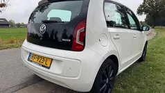Wit Gebruikt 2015 VW up! high up! Hatchback | € 7.450 (Eerlijke prijs)