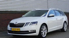 Wit Gebruikt 2020 Skoda Octavia Stationwagen | € 20.450 (Eerlijke prijs)