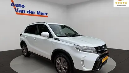 Gebruikt 2025 Suzuki Vitara Style SUV | € 28.940 (Eerlijke prijs)