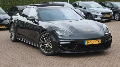Grijs Occasion 2019 Porsche Panamera Hatchback | € 65.950 (Super prijs)