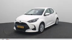 Wit Gebruikt 2022 Toyota Yaris Hybrid Active Hatchback | € 16.950 (Goede deal)