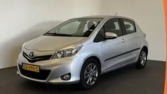 Grijs Gebruikt 2014 Toyota Yaris Hatchback | € 12.490 (Eerlijke prijs)