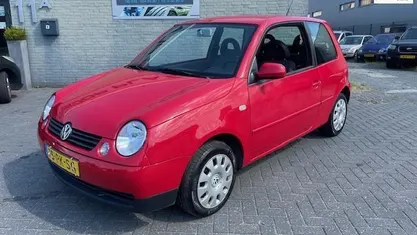 Rood Gebruikt 2004 VW Lupo Hatchback | € 1.595 (Eerlijke prijs)