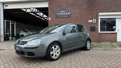 Groen (metallic) Gebruikt 2004 VW Golf IV Trendline Hatchback | € 1.799 (Eerlijke prijs)