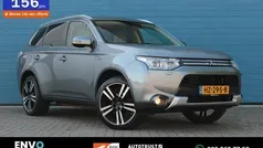 Grijs Gebruikt 2015 Mitsubishi Outlander Edition SUV | € 9.450 (Super prijs)