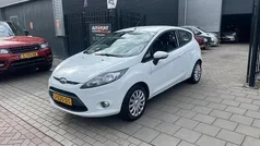 Wit Gebruikt 2011 Ford Fiesta Titanium Hatchback | € 2.999 (Eerlijke prijs)