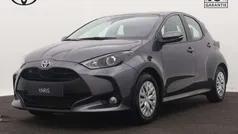 Grijs Gebruikt 2024 Toyota Yaris Hybrid Active Hatchback | € 23.445 (Eerlijke prijs)