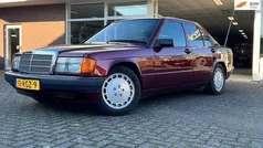 Rood Gebruikt 1986 Mercedes 190 Avantgarde Sedan | € 9.950