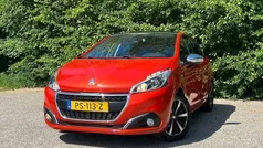 Oranje Gebruikt 2017 Peugeot 208 Allure Hatchback | € 8.950 (Eerlijke prijs)