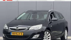 Zwart Gebruikt 2011 Opel Astra Cosmo Stationwagen | € 3.948 (Eerlijke prijs)