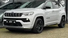 Grijs, metallic lak Gebruikt 2022 Jeep Compass SUV | € 24.888 (Eerlijke prijs)