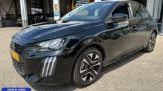 Zwart Gebruikt 2024 Peugeot 208 Allure Hatchback | € 20.990 (Goede deal)