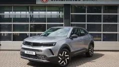 Grijs Gebruikt 2024 Opel Mokka Elegance SUV | € 25.950 (Eerlijke prijs)