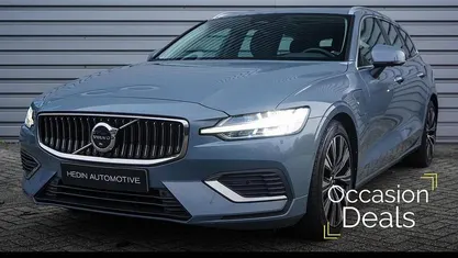 Grijs Occasion 2022 Volvo V60 Plus Stationwagen | € 36.995 (Eerlijke prijs)