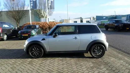 Occasion 2007 Mini ONE Pepper Hatchback | € 1.950 (Eerlijke prijs)
