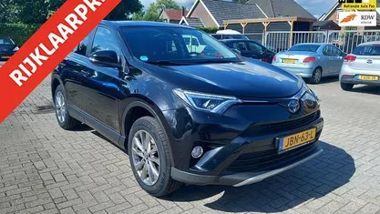 Zwart Occasion 2018 Toyota RAV4 Business Edition SUV | € 25.250 (Goede deal)