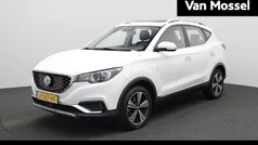 Wit Gebruikt 2020 MG ZS Luxury Sedan | € 14.995 (Eerlijke prijs)