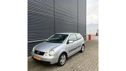 Gebruikt 2002 VW Polo Highline Hatchback | € 1.950 (Eerlijke prijs)
