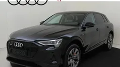 Zwart Gebruikt 2022 Audi e-tron Basis SUV | € 41.950 (Goede deal)