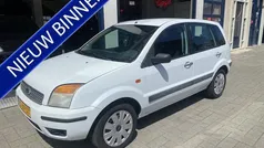 Gebruikt 2007 Ford Fusion MPV | € 1.899 (Eerlijke prijs)