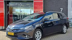 Toyota Auris Hybrid