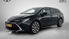 Zwart Gebruikt 2022 Toyota Corolla Executive Stationwagen | € 26.950 (Eerlijke prijs)