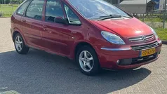 Rood Gebruikt 2005 Citroën Xsara Picasso Attraction MPV | € 1.299 (Eerlijke prijs)