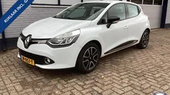 Wit Gebruikt 2016 Renault Clio IV Expression Hatchback | € 8.350 (Eerlijke prijs)