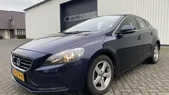Gebruikt 2015 Volvo V40 Momentum Hatchback | € 5.450 (Goede deal)