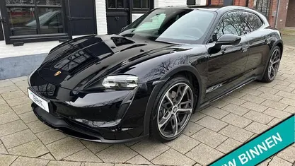 Occasion Porsche Taycan Cross Turismo 300 kW (408 PK) 2021 Zwart (metallic) SUV