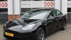 Zwart Gebruikt 2020 Tesla Model 3 Standard Range Sedan | € 20.950 (Eerlijke prijs)