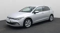 Gebruikt 2023 VW Golf VIII Life Hatchback | € 28.440 (Eerlijke prijs)