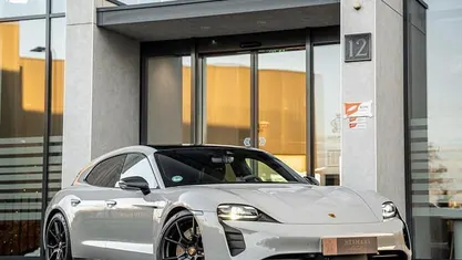 Grijs Gebruikt 2023 Porsche Taycan Sport Turismo Stationwagen | € 84.950 (Eerlijke prijs)
