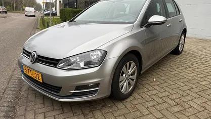 Gebruikt 2013 VW Golf VII Highline Hatchback | € 5.499 (Eerlijke prijs)
