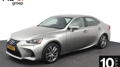 Grijs Gebruikt 2018 Lexus IS300h Business Edition Sedan | € 20.900 (Eerlijke prijs)