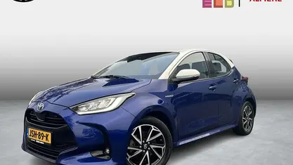 Blauw Occasion 2025 Toyota Yaris Hybrid Executive Hatchback | € 19.999 (Goede deal)