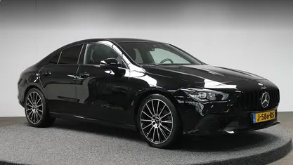 Occasion Mercedes CLA180 Business 136 PK (100 kW) 2020 Zwart (metallic) Sedan