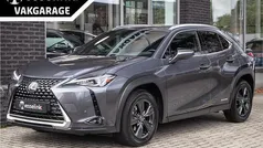 Grijs Gebruikt 2021 Lexus UX 250h Executive Line SUV | € 29.900 (Goede deal)