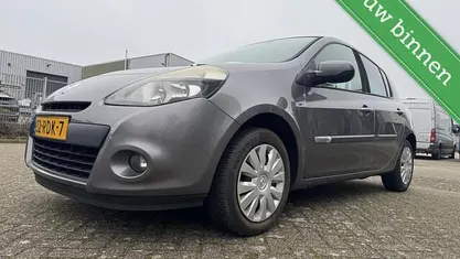 Occasion Renault Clio II 88 PK (64 kW) 2011 Grijs Hatchback