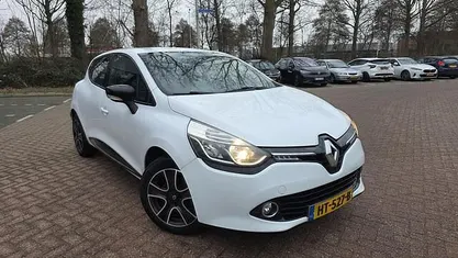 Occasion 2016 Renault Clio IV Expression Hatchback | € 6.299 (Eerlijke prijs)