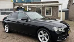 Zwart Gebruikt 2017 BMW 318 Executive Sedan | € 15.950 (Eerlijke prijs)