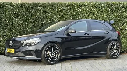 Gebruikt 2017 Mercedes A180 Business Hatchback | € 15.950 (Eerlijke prijs)