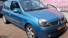 Gebruikt 2002 Renault Clio II Expression Hatchback | € 900 (Eerlijke prijs)