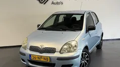 Blauw Gebruikt 2004 Toyota Yaris Hatchback | € 2.250 (Eerlijke prijs)