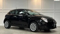 Zwart, metallic lak Gebruikt 2015 Alfa Romeo MiTo Distinctive Hatchback | € 6.950 (Eerlijke prijs)